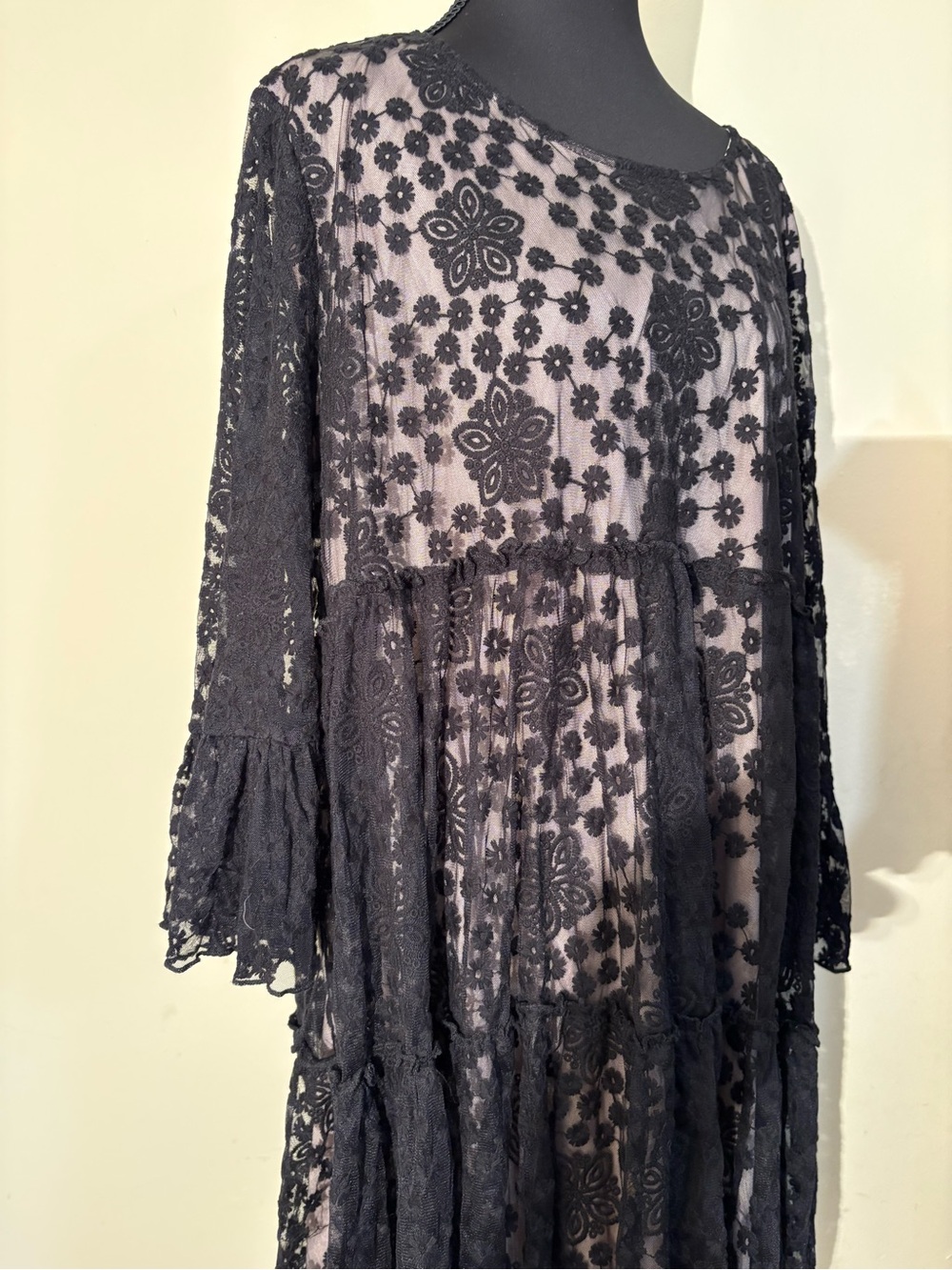 #Black Floral Lace Dress-Long Sleeve Tiered #FairyGoth #Sophisticated #Mystical - Picture 6 of 15